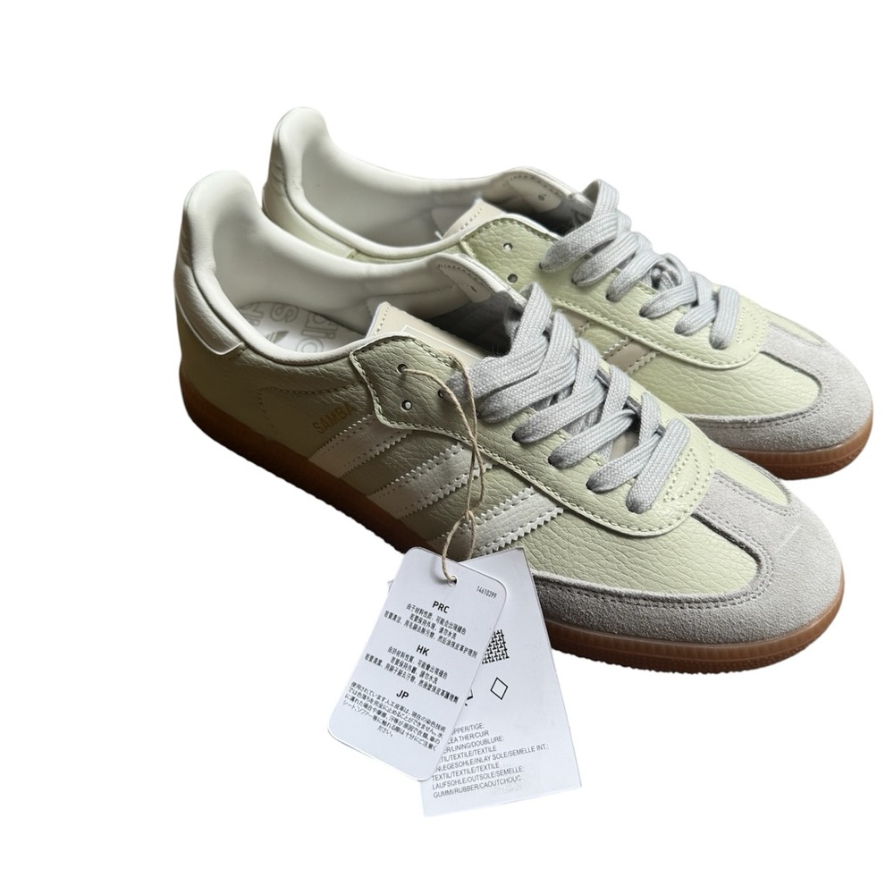 NWT Adidas Samba Sneaker Sneakers Size: Womens 8.5 Mens 7